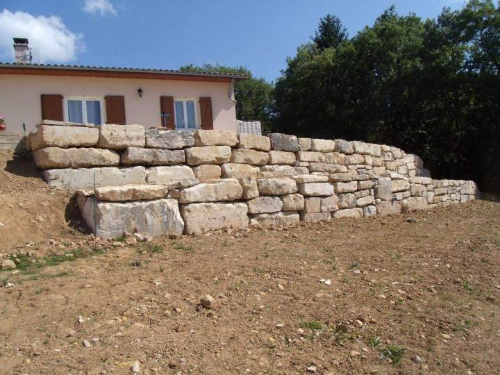 Enrochement fini Thiviers