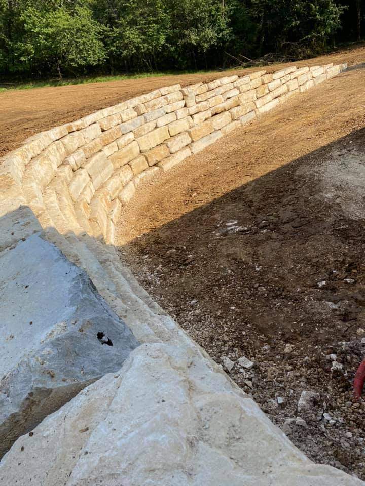 Mur de soutènement en enrochement paysager Thiviers